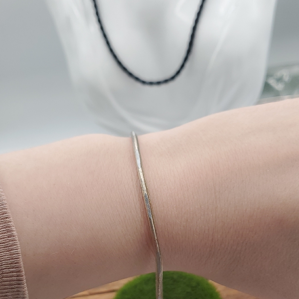 Silver With Sky Blue Accents Bracelet B3313